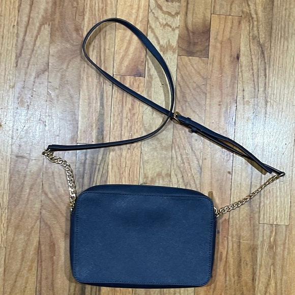 Michael Kors Navy Blue Jet Set Crossbody Purse - Picture 2 of 2
